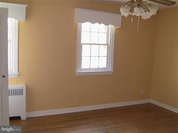 7102 Locust Street Upper Darby, PA 19082 - Photo 5 of 10 Gallery Image 5