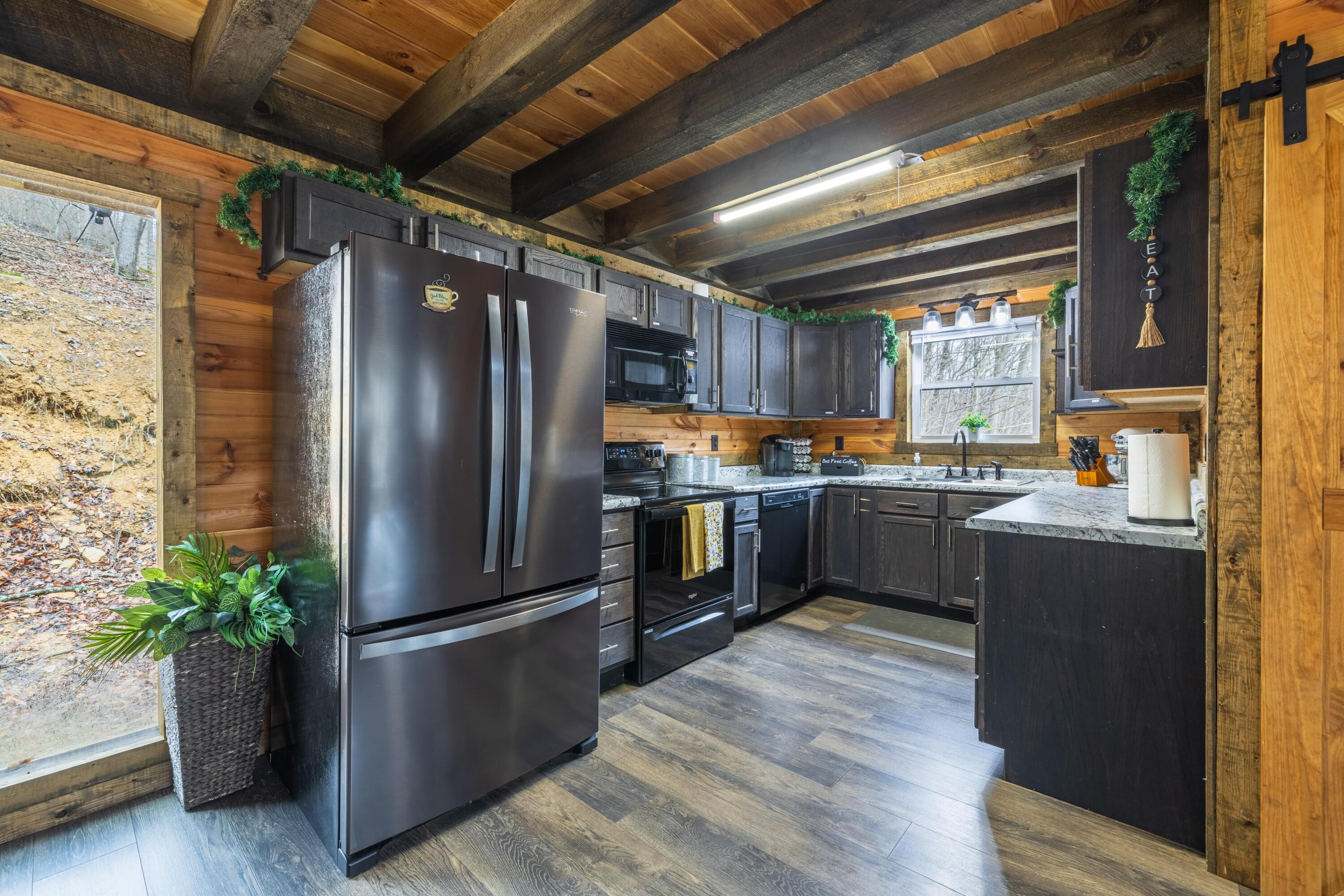 344 Skaggs Road Londonderry, OH 45647 - Photo 32 of 57 Sage Hill Cabin kitchen