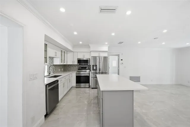 $850,000 | 1400 Southeast 8th Avenue, Deerfield Beach, FL 33441