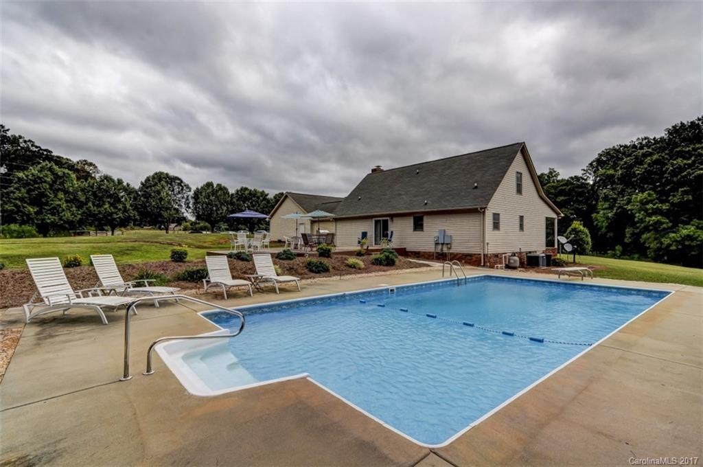 3266 Laboratory Road Lincolnton, NC 28092 - Photo 4 of 24 Gallery Image 4