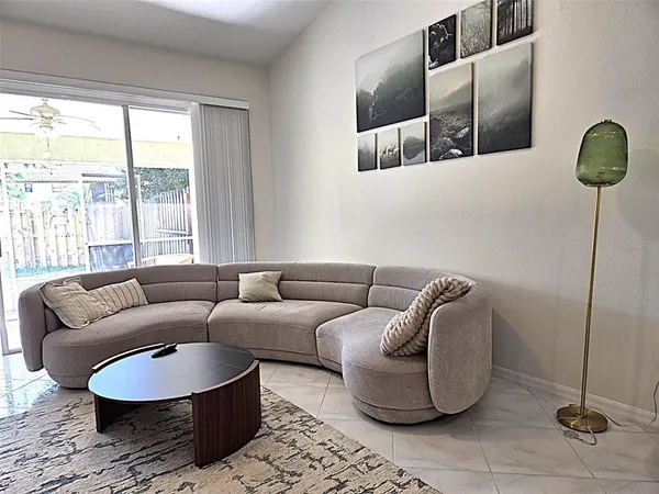 $3,000 | 2547 Estancia Boulevard, Clearwater, FL 33761