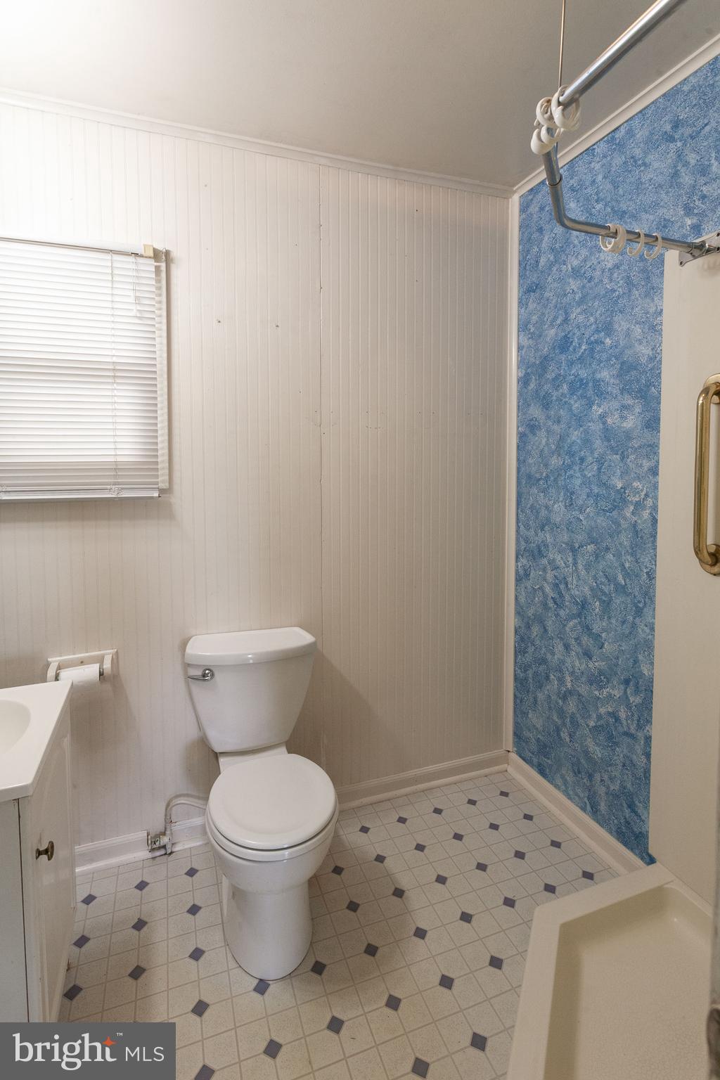 14115 Broadfording Church Road Hagerstown, MD 21740 - Photo 13 of 29 Main Level Bath