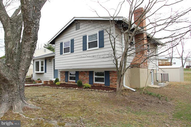 1037 Brice Road Rockville, MD 20852 - Photo 3 of 30 Brick