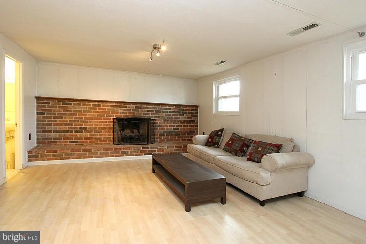 1037 Brice Road Rockville, MD 20852 - Photo 24 of 30 Family Room
