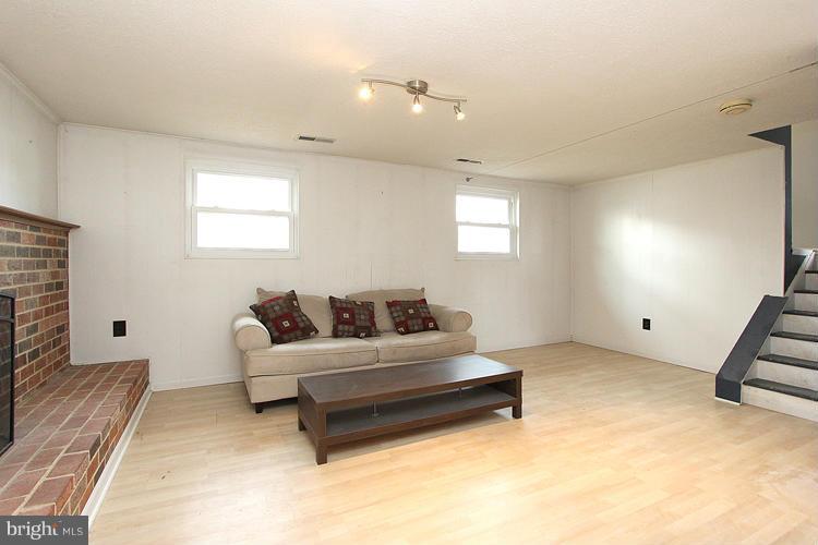 1037 Brice Road Rockville, MD 20852 - Photo 26 of 30 Family Room