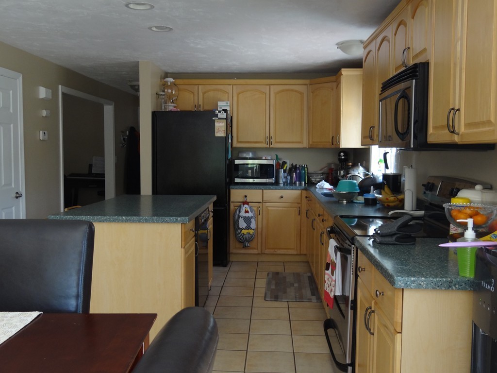 23 Charge Pond Road Wareham, MA 02571 - Photo 9 of 38 Gallery Image 9