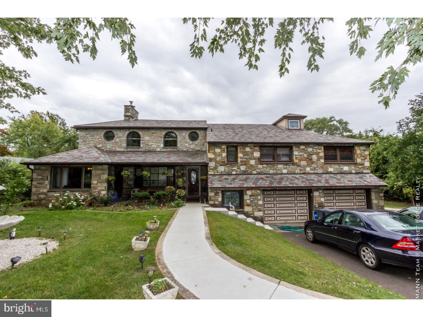 678 Lily Road Warminster, PA 18974 - Photo 1 of 24 Gallery Image 1