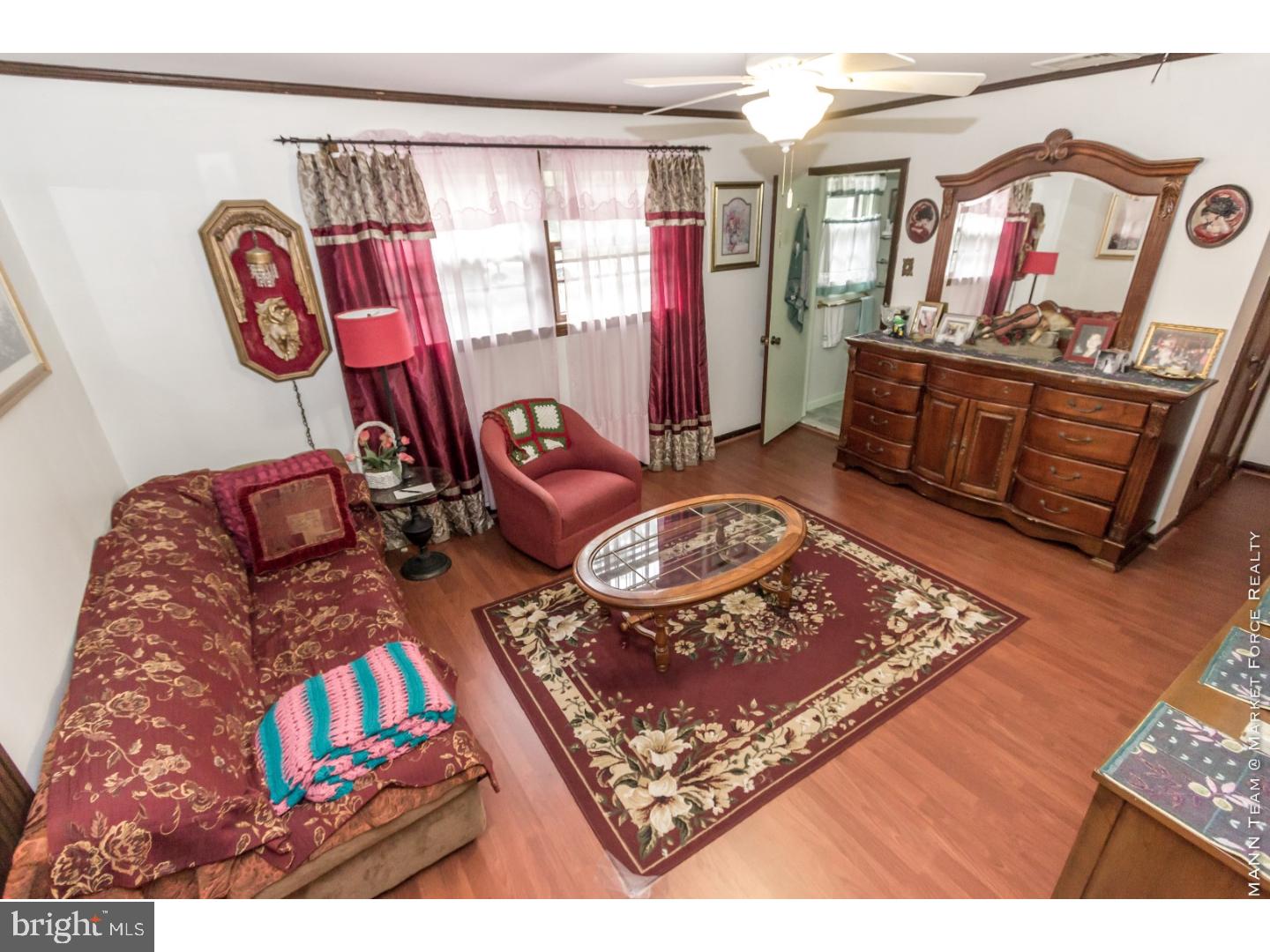 678 Lily Road Warminster, PA 18974 - Photo 11 of 24 Gallery Image 11