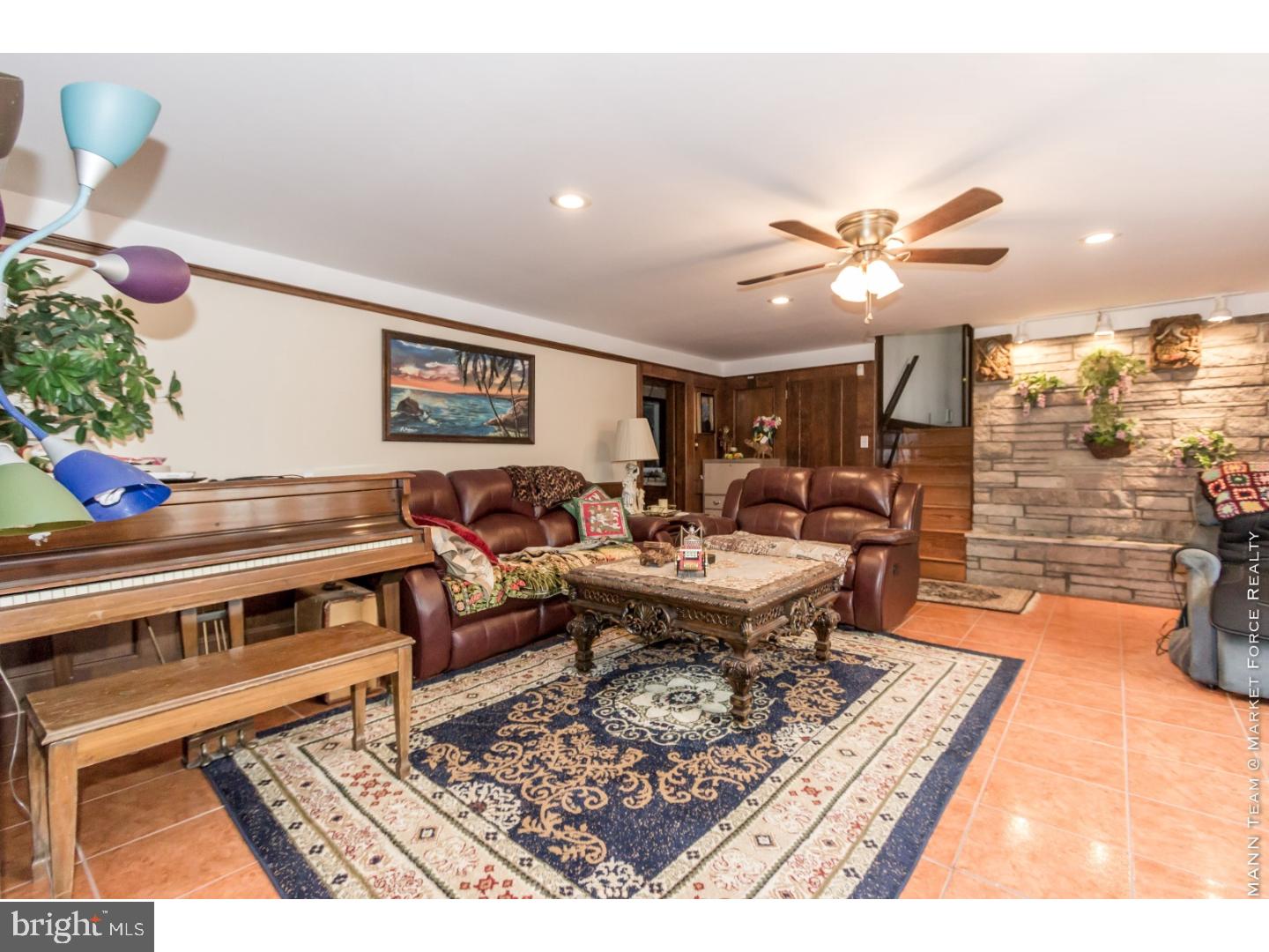 678 Lily Road Warminster, PA 18974 - Photo 21 of 24 Gallery Image 21
