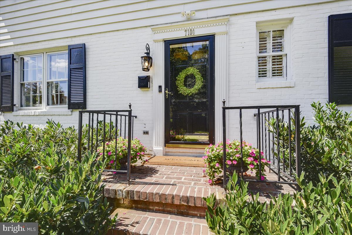 7100 Copeleigh Road Baltimore, MD 21212 - Photo 2 of 45