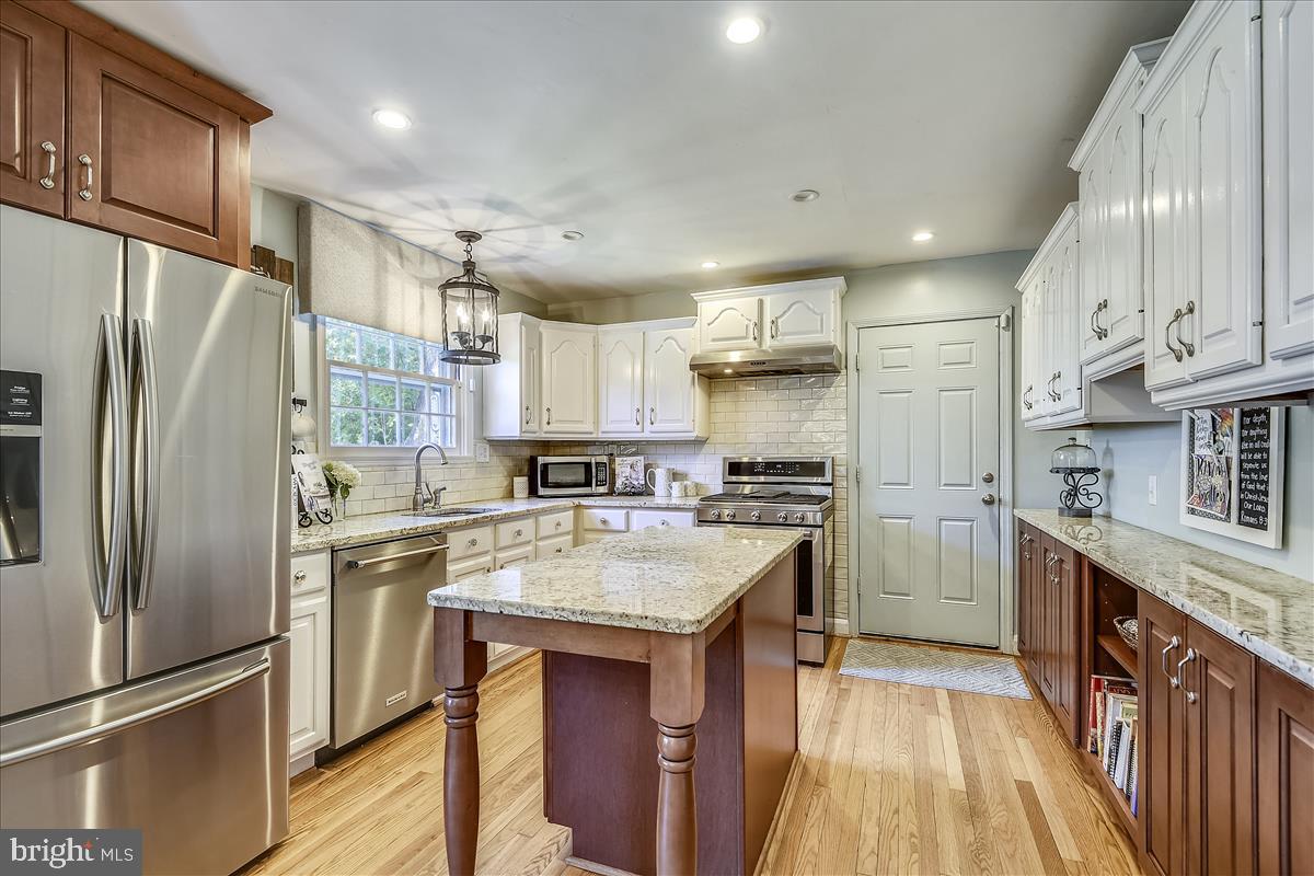 7100 Copeleigh Road Baltimore, MD 21212 - Photo 12 of 45