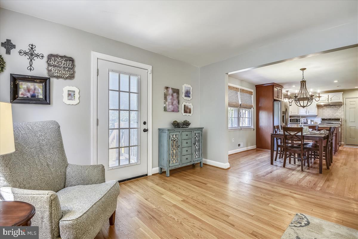 7100 Copeleigh Road Baltimore, MD 21212 - Photo 7 of 45