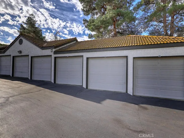 $528,000 | 13133 Le Parc, Unit 712, Chino Hills, CA 91709