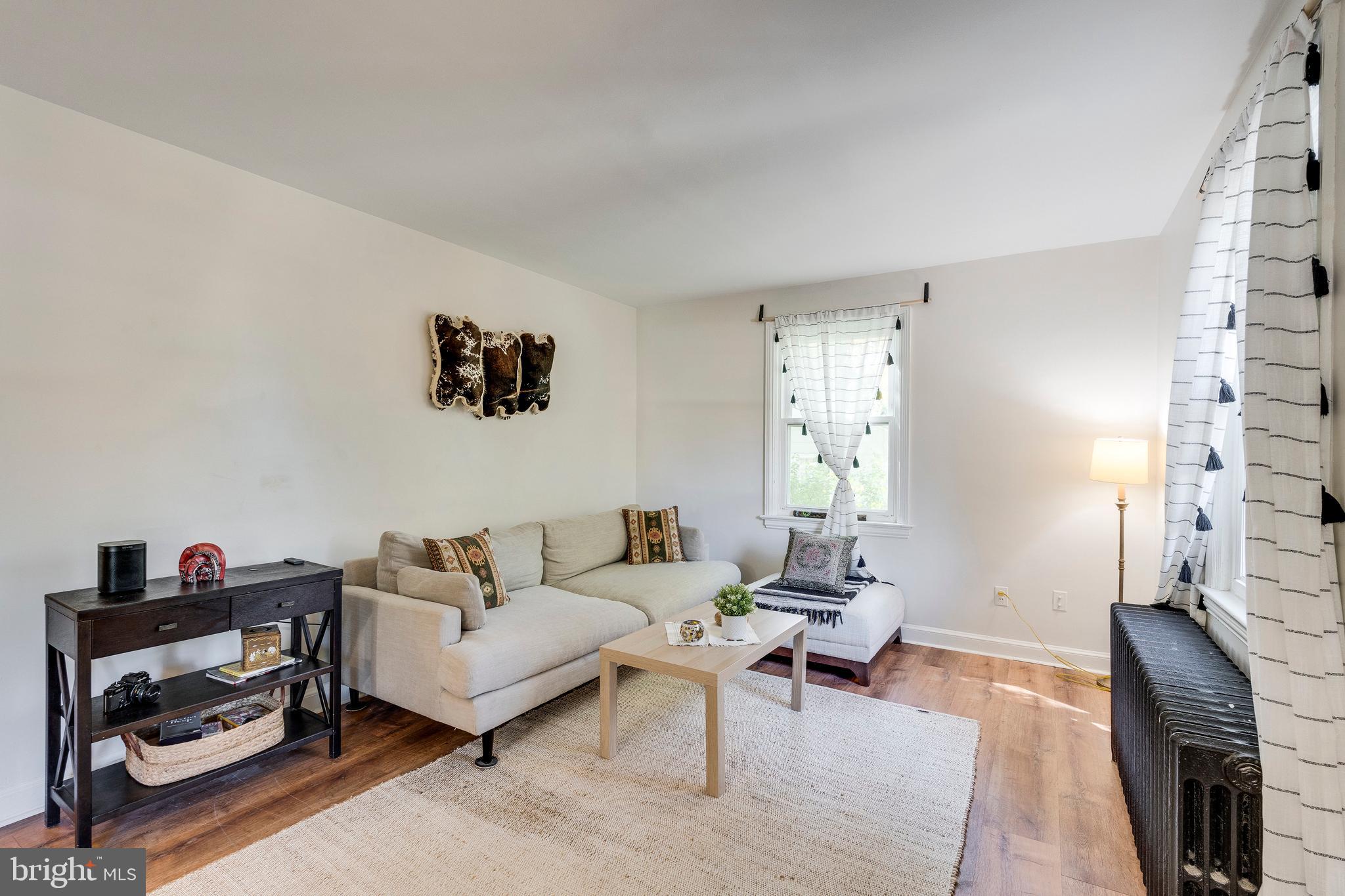 508 Silver Spring Avenue Silver Spring, MD 20910 - Photo 3 of 23