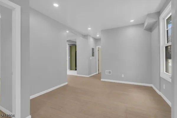 $2,700 | 123 Dodd Street, Unit 1, East Orange, NJ 07017