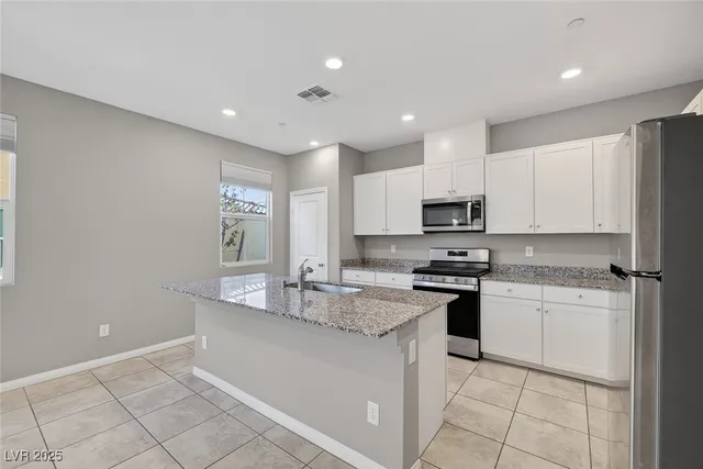 $2,135 | 3242 Trabia Avenue, Henderson, NV 89044