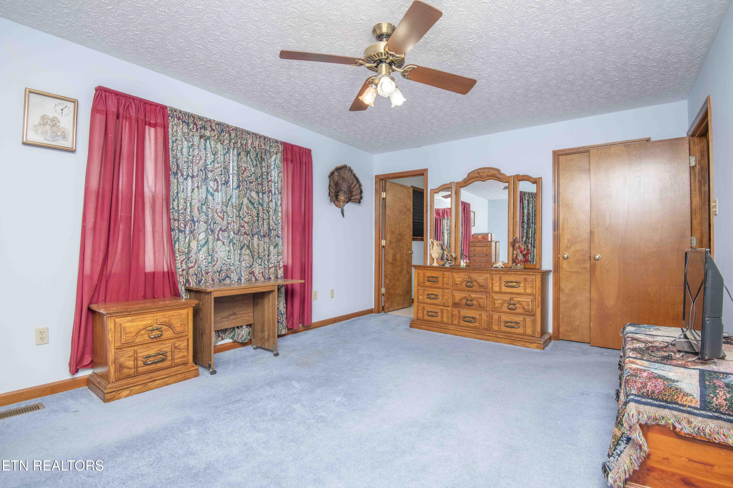 101 Big Valley Road Andersonville, TN 37705 - Photo 26 of 55 master bed 2_1
