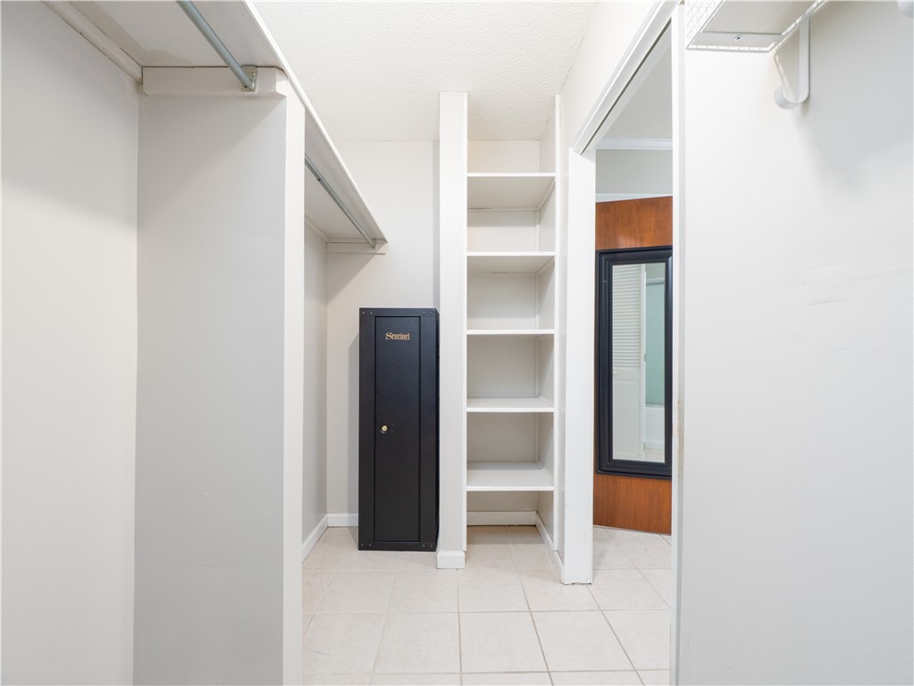 43 Dutch Road Hortense, GA 31543 - Photo 18 of 45 Walk in Primary Closet