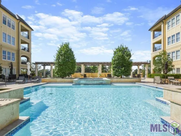 $659,900 | 990 Stanford Avenue, Unit 222, Baton Rouge, LA 70808