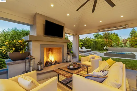 $3,760,000 | 2205 Cameron Circle, Pleasanton, CA 94588