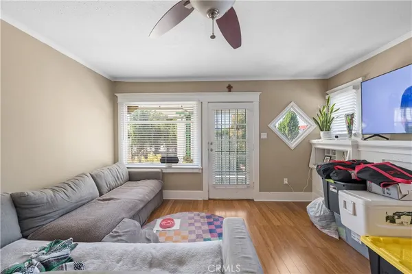 $1,350,000 | 672 Junipero Avenue, Long Beach, CA 90814