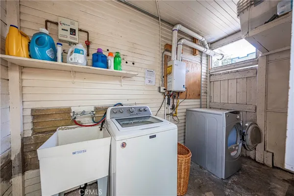 $1,350,000 | 672 Junipero Avenue, Long Beach, CA 90814