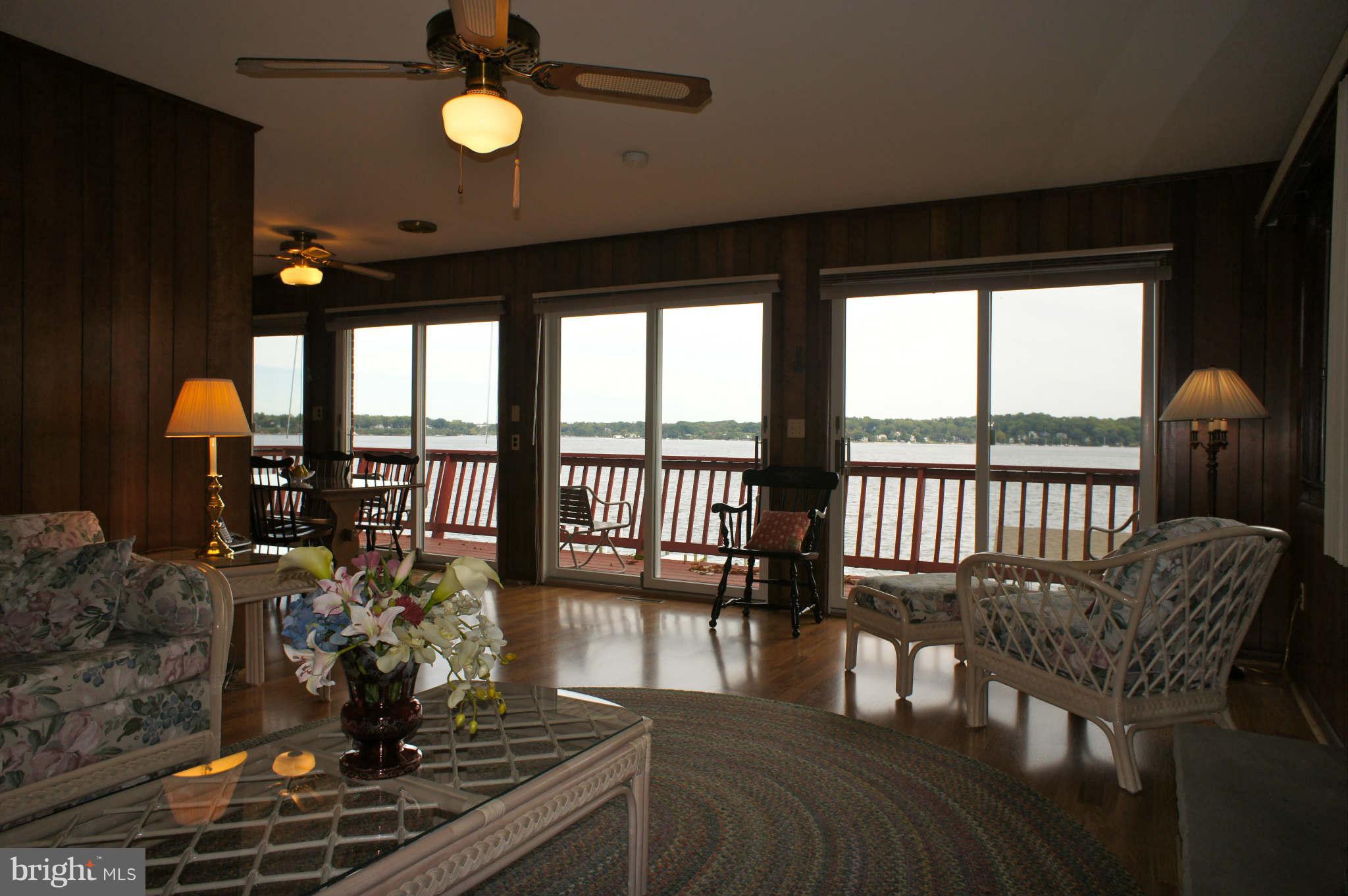 218 Long Point Road Crownsville, MD 21032 - Photo 3 of 27 Living Room