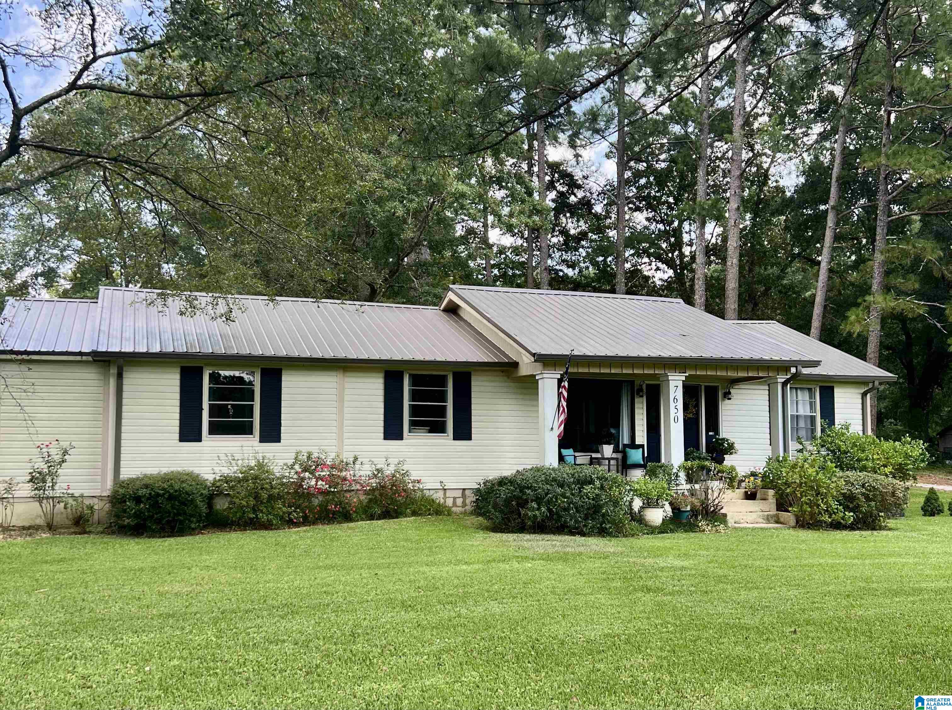7650 Chelsea Road Columbiana, AL 35051 - Photo 1 of 47