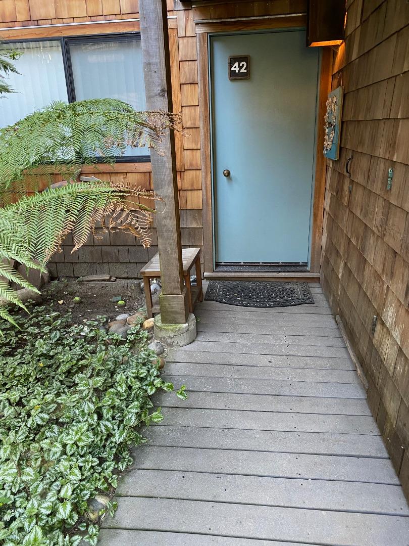 101 Shell Road, Unit 42 Watsonville, CA 95076 - Photo 2 of 17