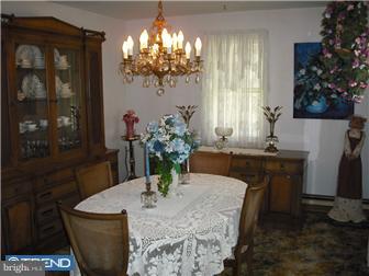 123 South Chester Avenue Riverside, NJ 08075 - Photo 3 of 12 Dining Room