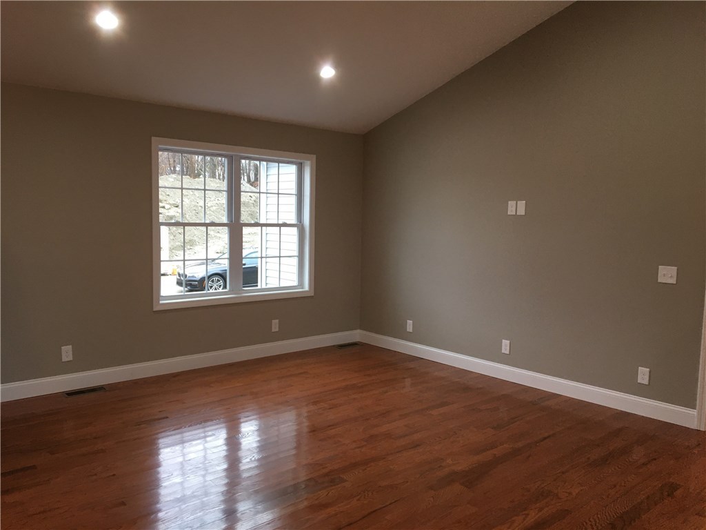 48 Nicholas Drive Woonsocket, RI 02895 - Photo 12 of 16 Gallery Image 12