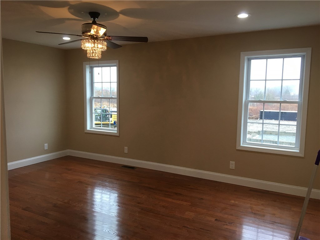 48 Nicholas Drive Woonsocket, RI 02895 - Photo 3 of 16 Gallery Image 3