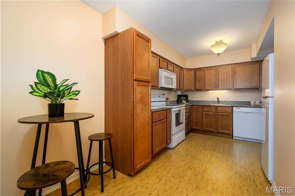 5555 Heintz Road, Unit 10 St. Louis, MO 63129 - Photo 12 of 30 Gallery Image 12