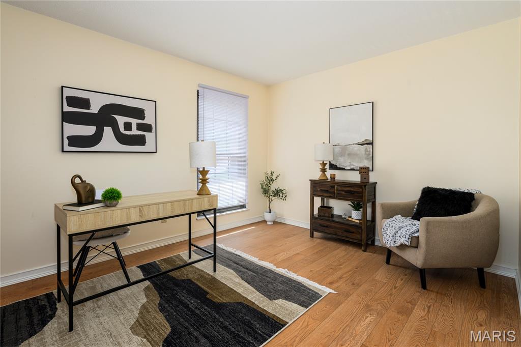5555 Heintz Road, Unit 10 St. Louis, MO 63129 - Photo 18 of 30 Gallery Image 18