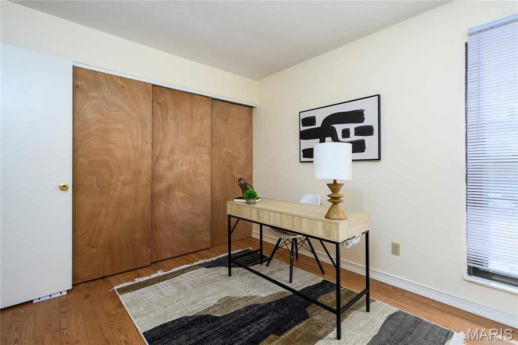 5555 Heintz Road, Unit 10 St. Louis, MO 63129 - Photo 19 of 30 Gallery Image 19
