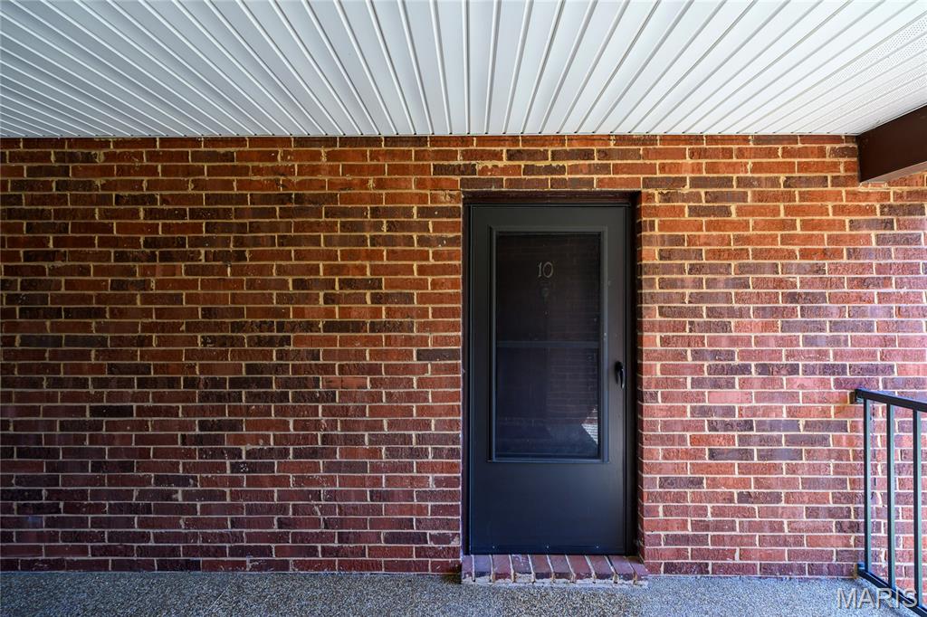 5555 Heintz Road, Unit 10 St. Louis, MO 63129 - Photo 27 of 30 Gallery Image 27
