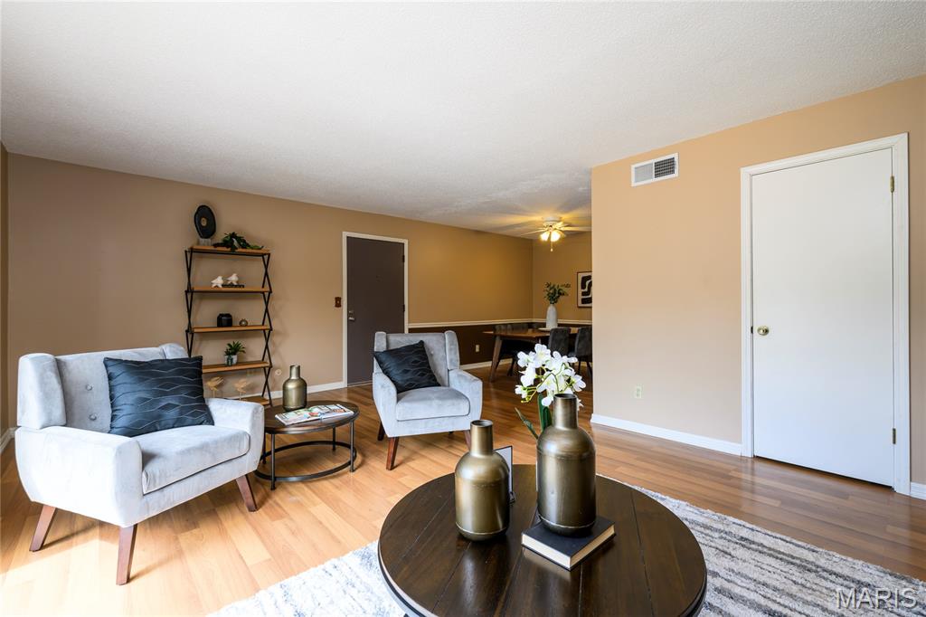 5555 Heintz Road, Unit 10 St. Louis, MO 63129 - Photo 7 of 30 Gallery Image 7