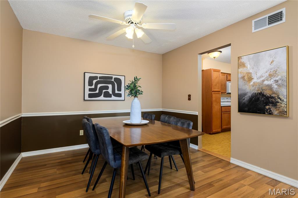 5555 Heintz Road, Unit 10 St. Louis, MO 63129 - Photo 9 of 30 Gallery Image 9