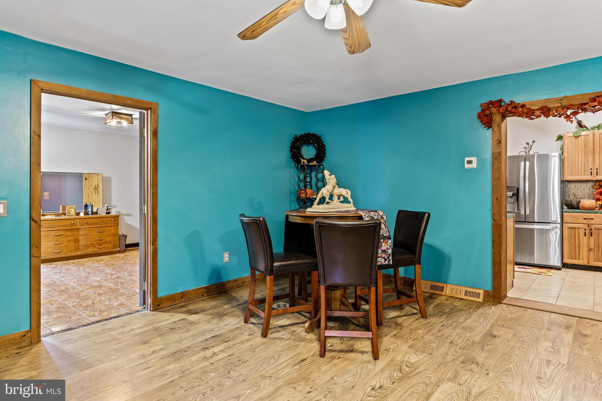 77 Kerlin Road Salem, NJ 08079 - Photo 15 of 44 Family room dining area