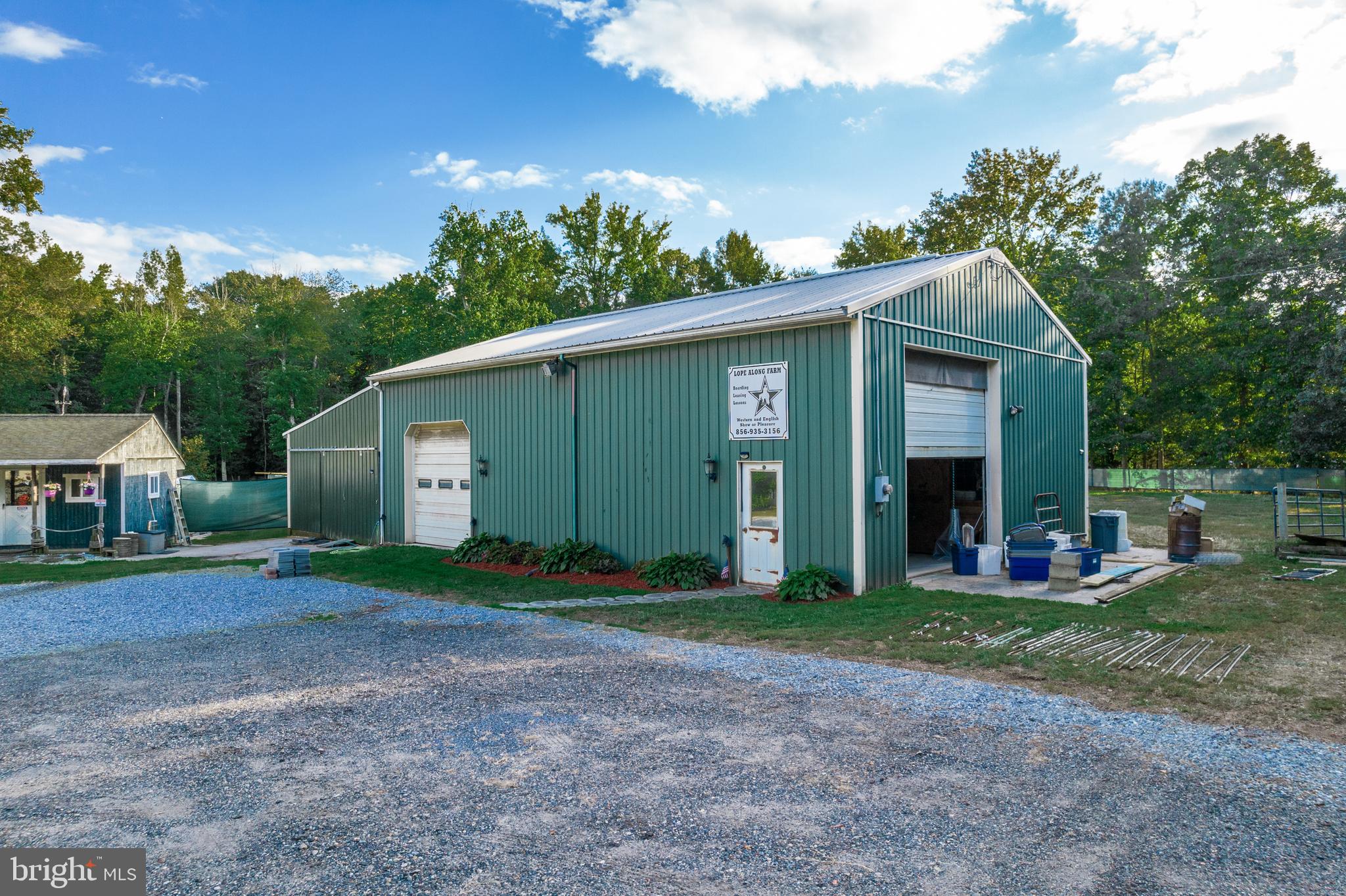 77 Kerlin Road Salem, NJ 08079 - Photo 25 of 44 Barn & Garage