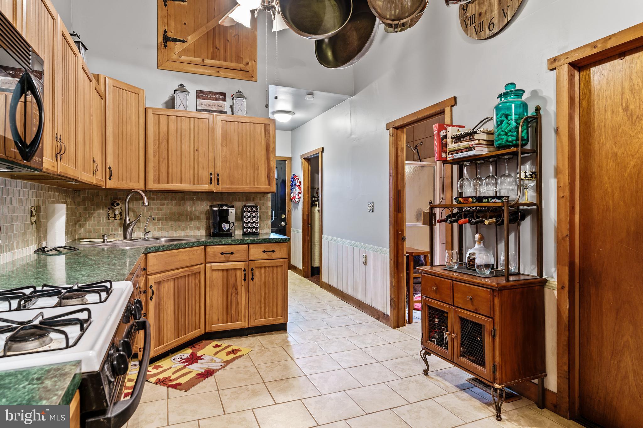 77 Kerlin Road Salem, NJ 08079 - Photo 6 of 44 Kitchen