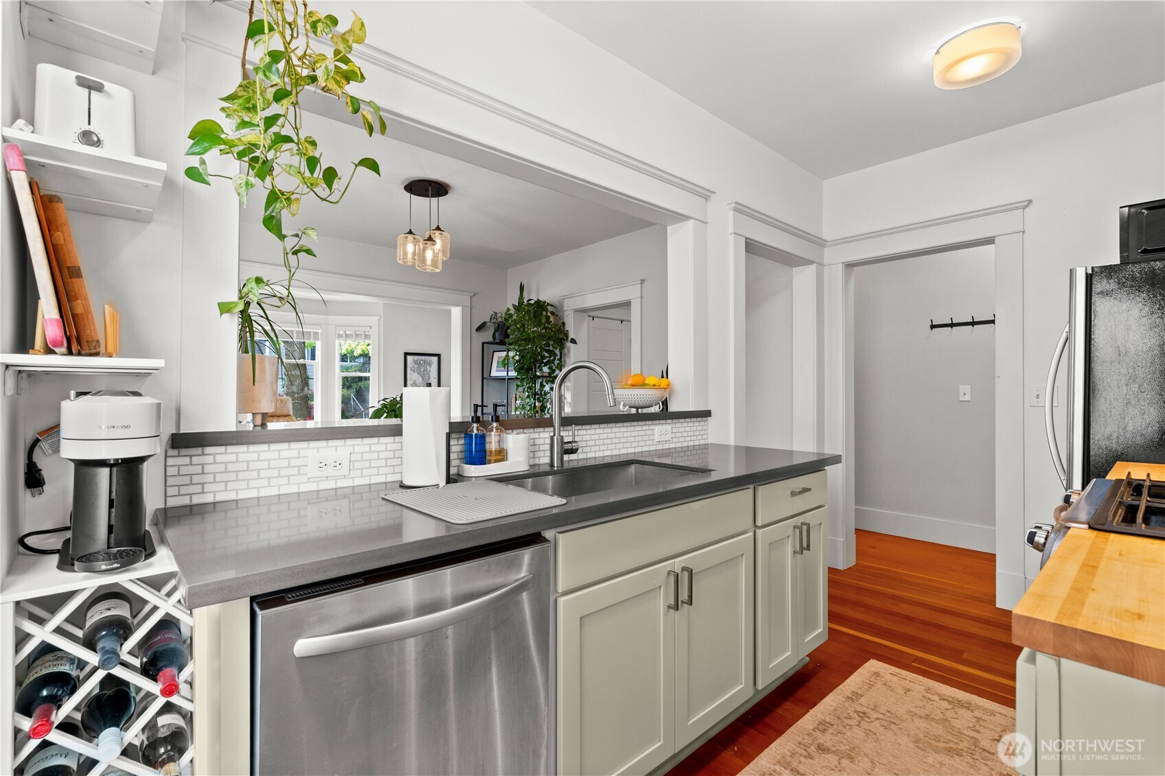 4420 Dayton Avenue North, Unit 2 Seattle, WA 98103 - Photo 19 of 32