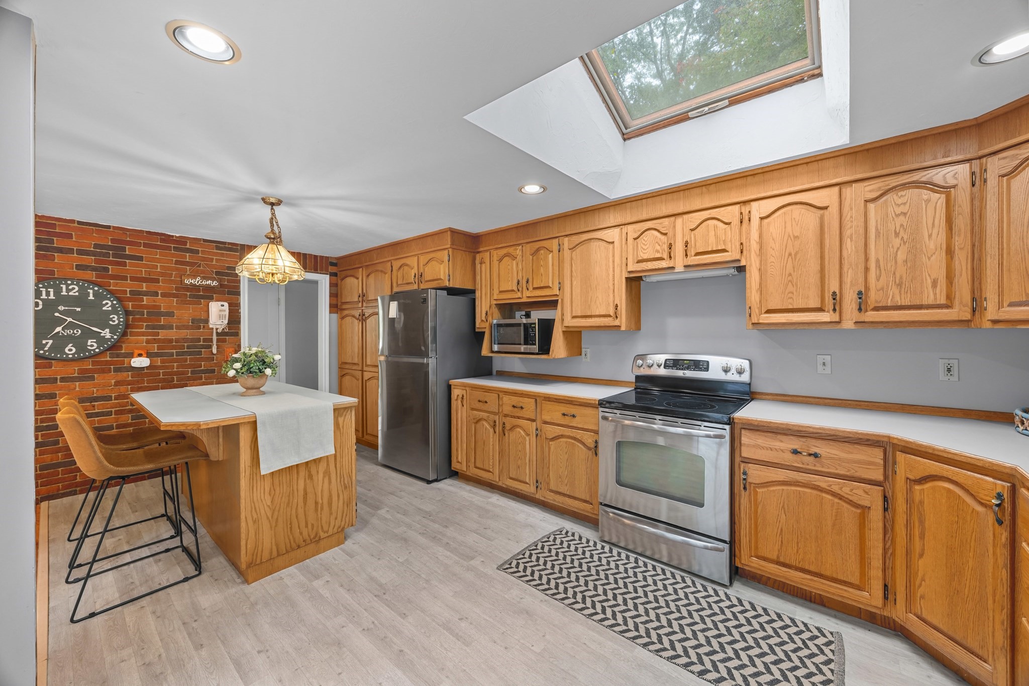 7 Edith Road Hudson, MA 01749 - Photo 11 of 38 Gallery Image 11