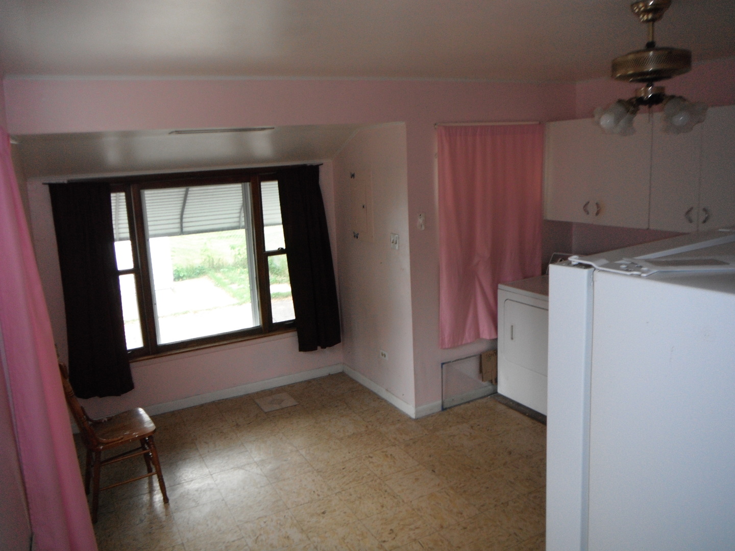 2203 Sigwalt Street Rolling Meadows, IL 60008 - Photo 6 of 11