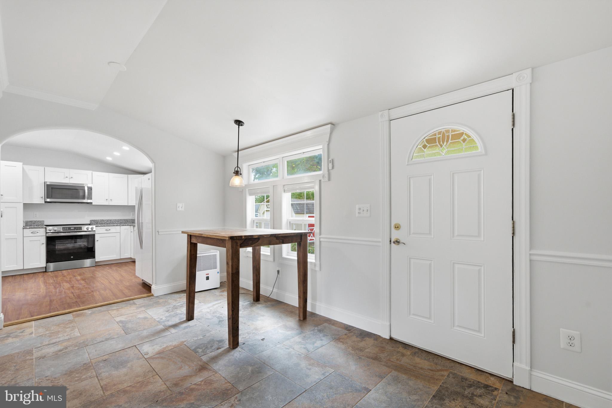 1804 Sixes Road Prince Frederick, MD 20678 - Photo 7 of 32 Natural light-filled entry!