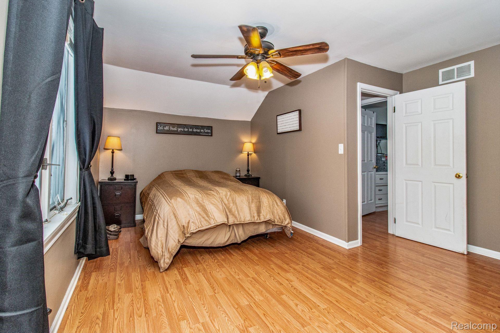 5650 East Allen Road Howell, MI 48855 - Photo 10 of 21 10.jpg