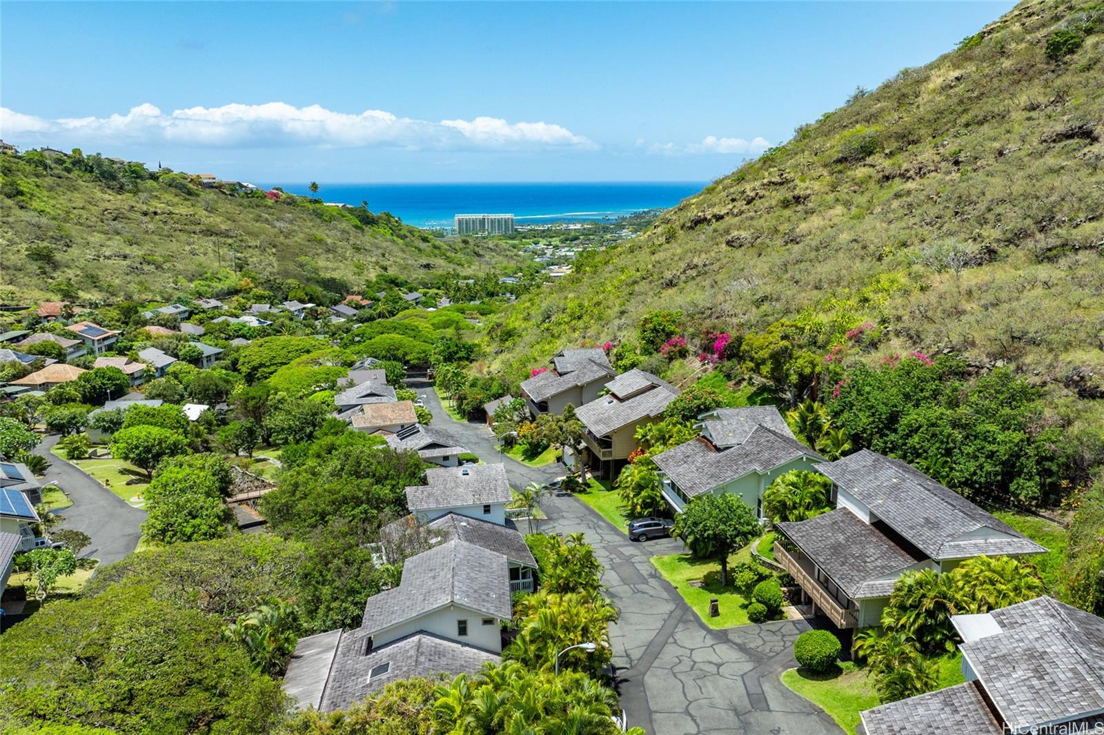 1630 Kalaniiki Street, Unit 31 Honolulu, HI 96821 - Photo 25 of 25 an aerial view of residential houses with outdoor space and street view