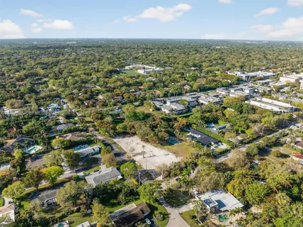 $6,700,000 | 9232 Southwest 84th Avenue, Miami, FL 33156