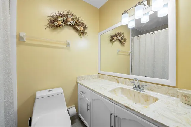 $370,000 | 630 Northeast 20th Lane, Boynton Beach, FL 33435