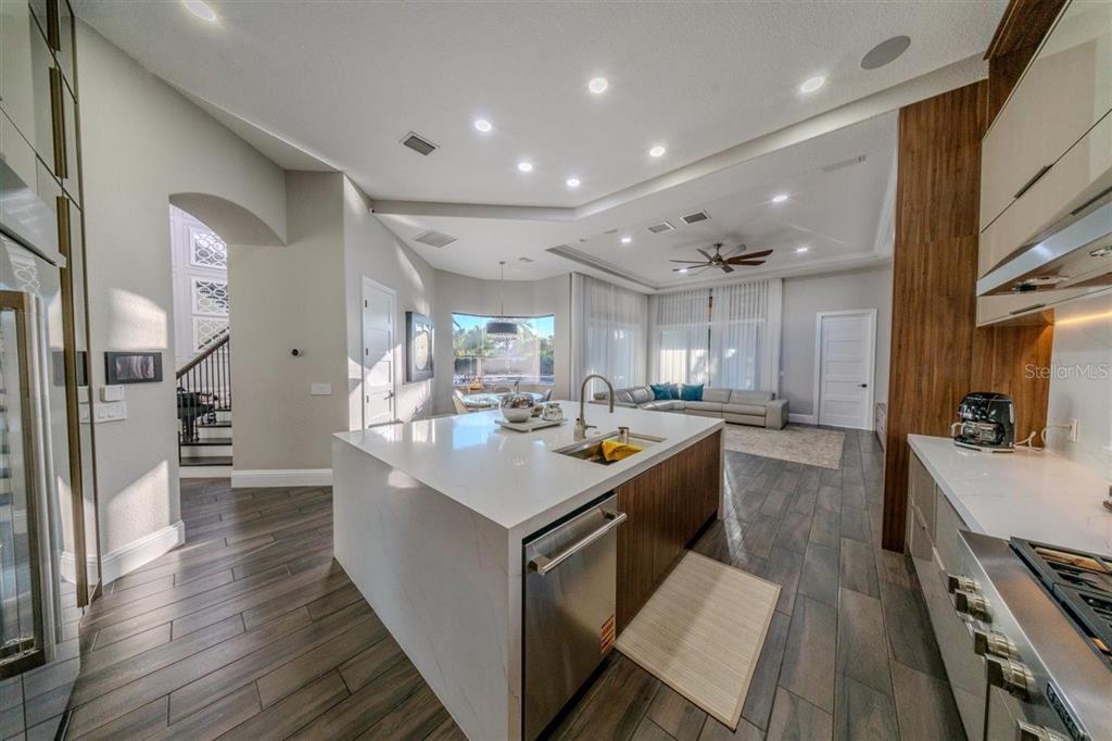 4303 Isabella Circle Windermere, FL 34786 - Photo 32 of 77